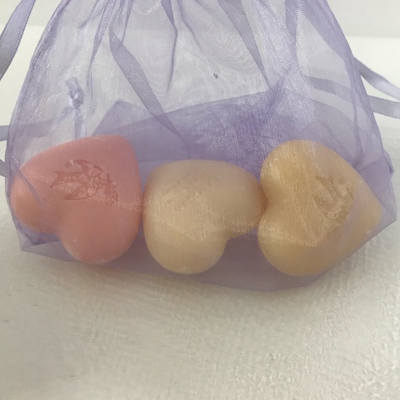 L’Occtaine and Goats Milk Soaps and Rubs Lot - Picture 9 of 9